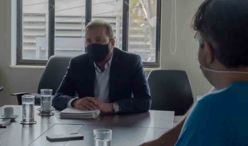 Prefeito firma acordo com a OPAS para intensificar combate à Covid-19