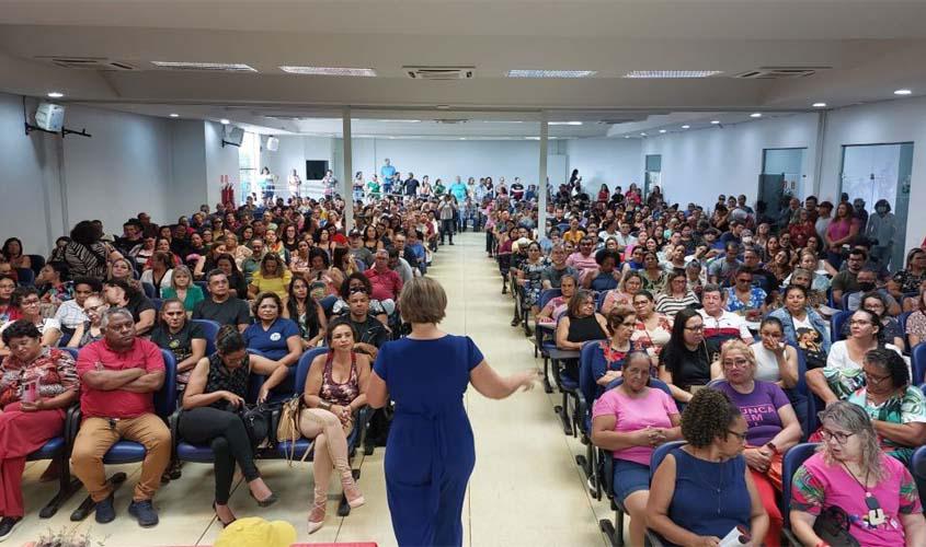 Profissionais da Educação em RO aguardam desfecho crucial após Assembleia com paralisação