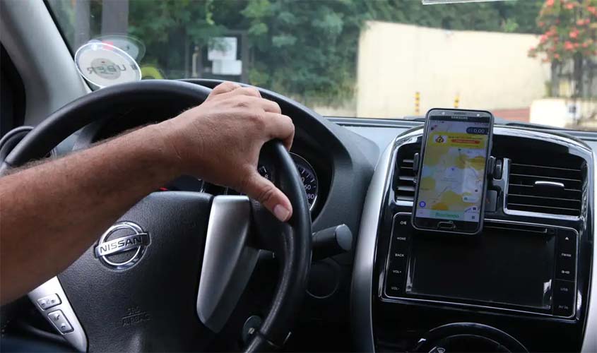Entenda o que pode mudar no trabalho de motoristas de aplicativo