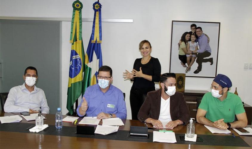 Governador pede que população reforce medidas e anuncia que 7 dos 14 casos confirmados de coronavírus estão recuperados