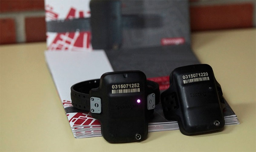 Coronavírus: Documento orienta uso de monitoração eletrônica