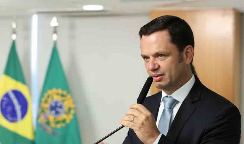 Ministro anuncia novo diretor-geral da Polícia Federal