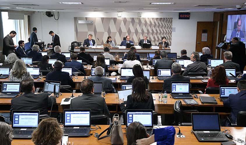 Juristas concluem anteprojeto de código civil; direito digital e de família têm inovações 