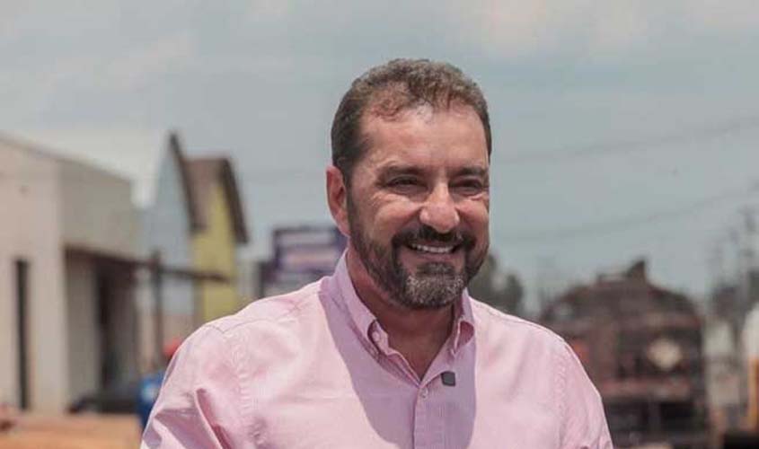 Hildon busca apoios; Netto mira voto da esquerda em RO