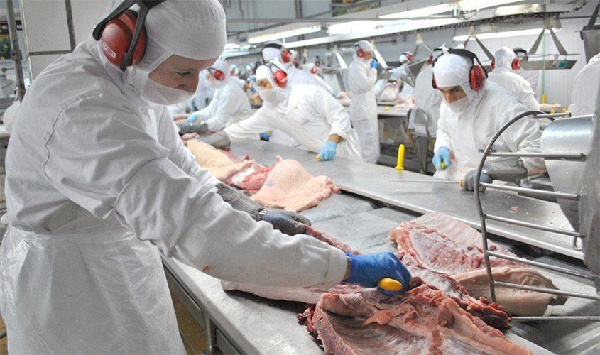 Tutela de Urgência exige que frigorífico cumpra medidas de prevenção à Covid-19 e permita o acesso de sindicato na empresa