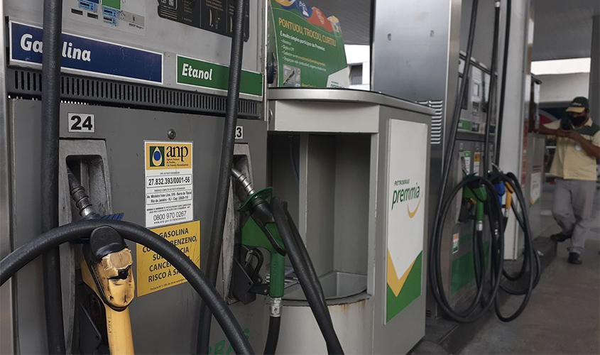 Gasolina vai subir 12% nas refinarias, informa Petrobras