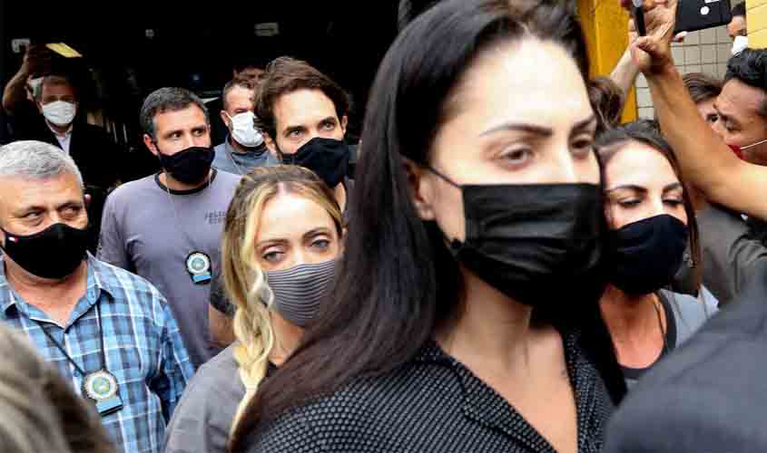 MPRJ denuncia mãe de Henry e Dr. Jairinho pela morte da criança