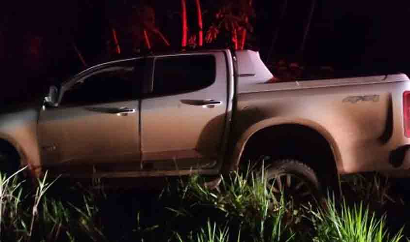 Polícia Militar recupera caminhonete roubada na zona rural de Nova Mamoré