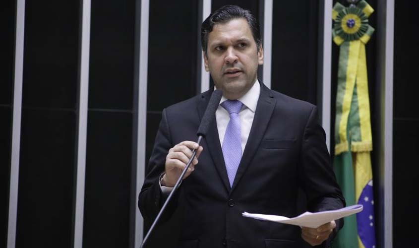 Câmara aprova medida provisória que cria sistema de registros públicos eletrônico