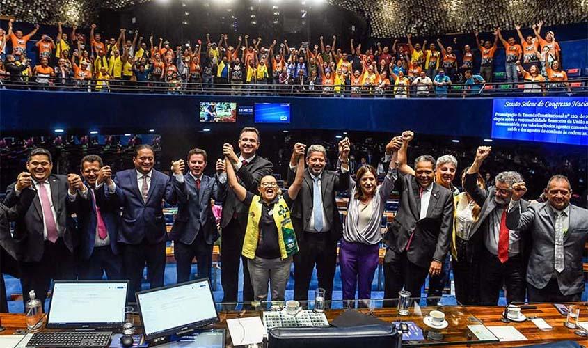 Congresso promulga emenda do piso salarial dos agentes comunitários de saúde  