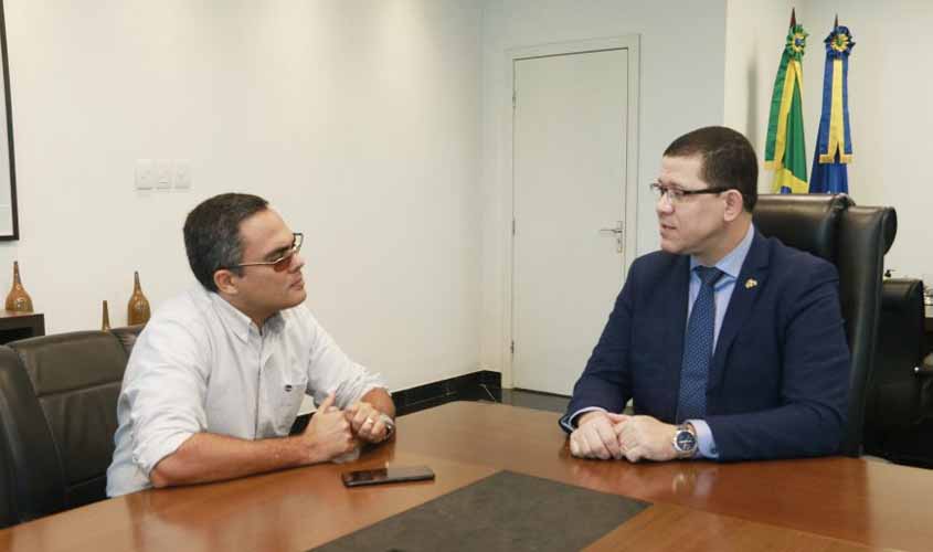 Neto de Jorge Teixeira afirma que deposita em Marcos Rocha esperança para continuar legado de construir estado forte