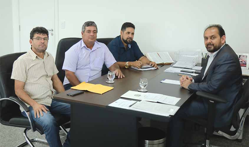 Presidente recebe vereadores de Alvorada do Oeste