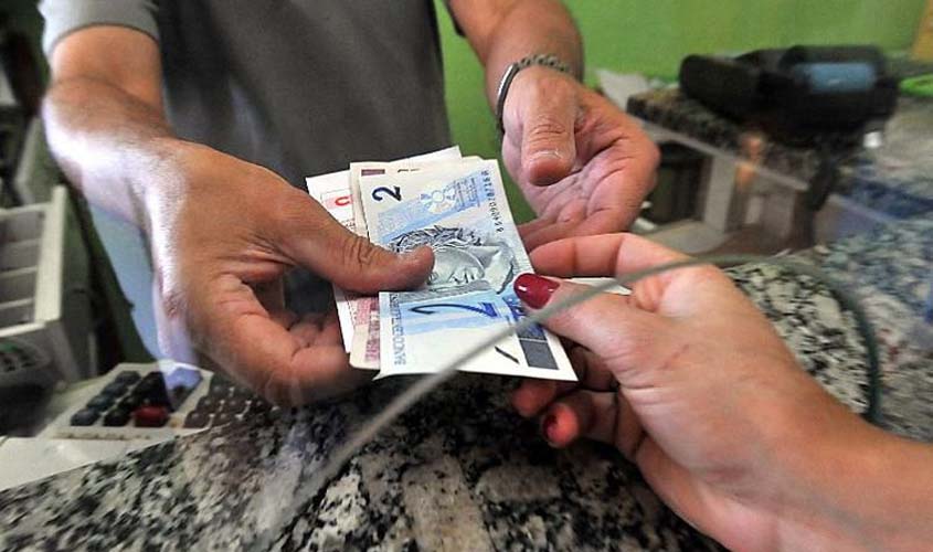 Receita abre na segunda consulta a primeiro lote de restituição do IR