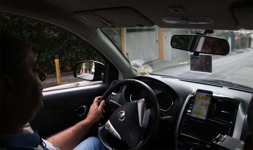 STF vai julgar vínculo trabalhista entre motoristas e aplicativos