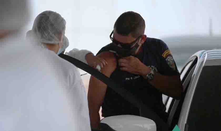 INFLUENZA: Polícia Militar orienta sobre a vacinação contra a gripe