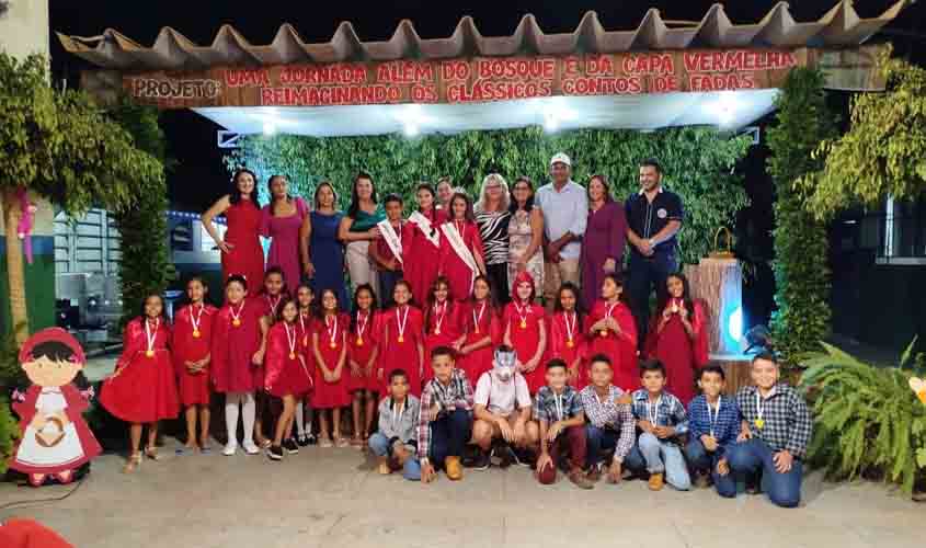 Estudantes da Escola Primavera são premiados por leituras e resumos realizados