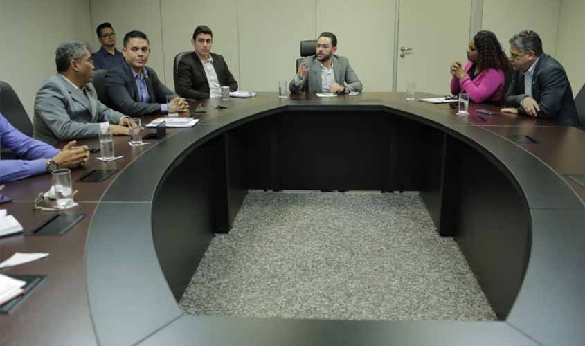 Reivindicações dos trabalhadores da educação são atendidas pelo Governo