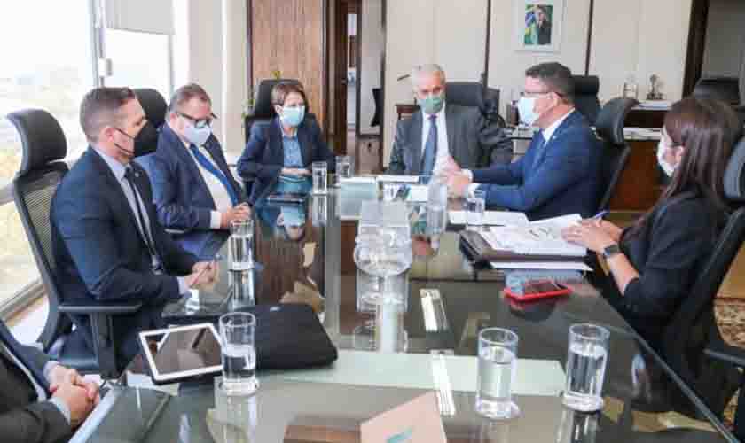 Governo de Rondônia apresenta demandas da regularização fundiária aos ministros do Meio Ambiente e Agricultura