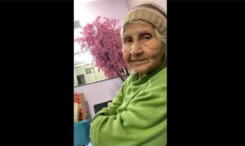 Neta brinca que vai tomar ivermectina e leva bronca da avó: “fica na onda desse Bolsonaro, ele é um louco” (vídeo)