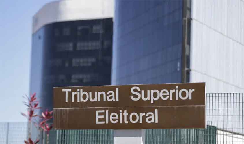 TSE empossa dois ministros indicados por Lula