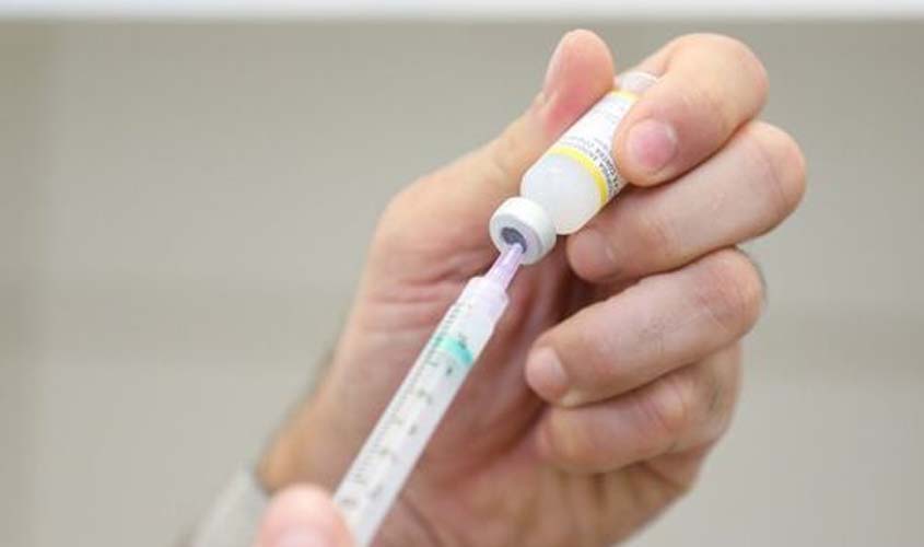 Multivacinação e imunização contra a poliomielite têm início nesta semana em todo país