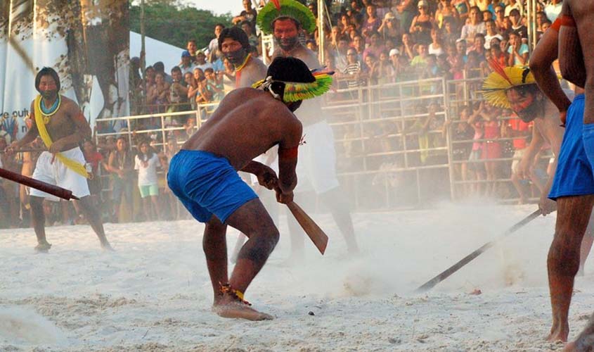 Conheça o Rõkrã, esporte tradicional da etnia Kayapó