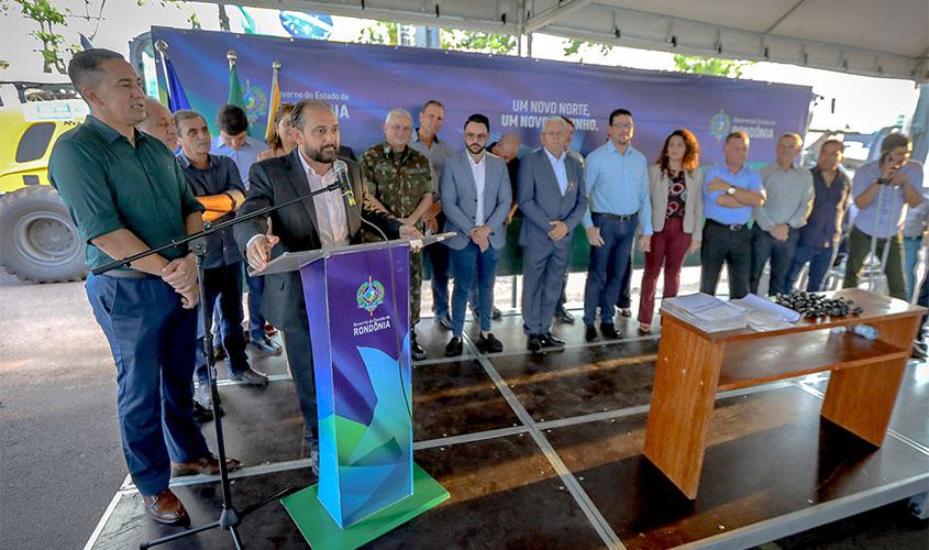 'Rondônia é roça, Rondônia é terra', declara Laerte Gomes durante entrega de equipamentos agrícolas realizada pelo Governo do Estado