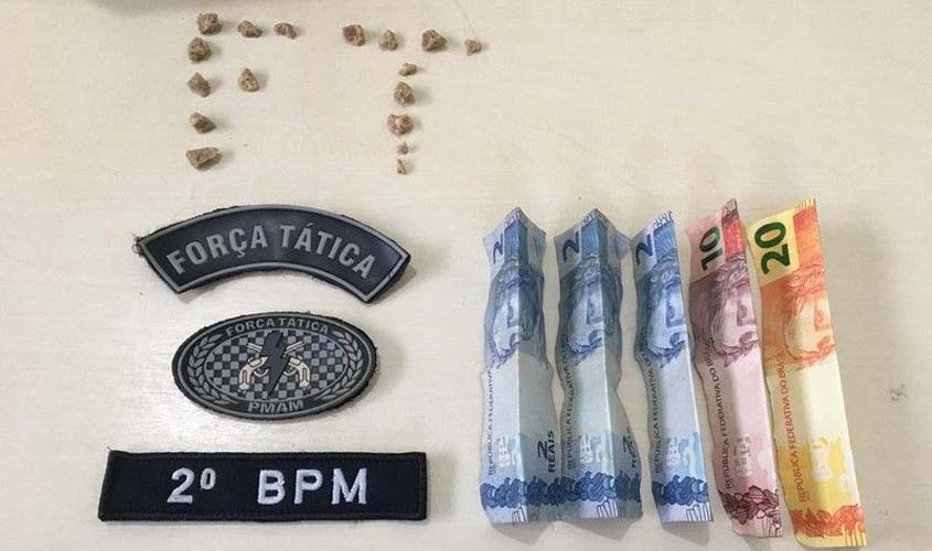 PM troca tiros com foragido, fecha boca de fumo e ainda prende outra fugitiva
