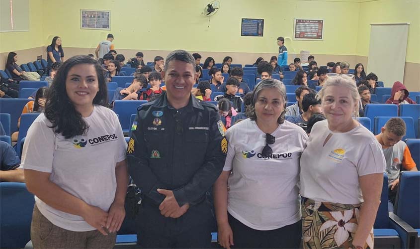 Conepod e PM realizam ação antidrogas em escola de Porto Velho