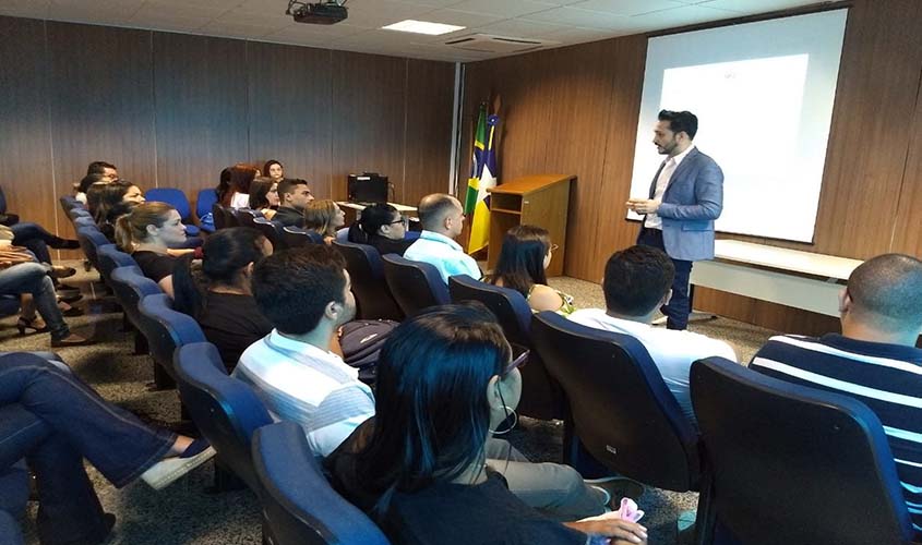 Secretaria de Saúde recebe novos servidores aprovados no último concurso