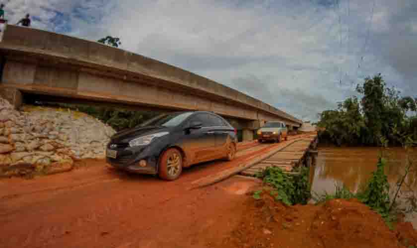 Município passa a ter nova ponte de concreto e aço sobre o rio Preto entre área urbana e rural