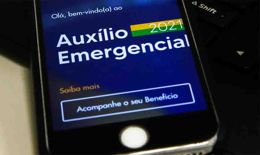 TCU identifica 350 mil pessoas que receberam auxílio irregularmente