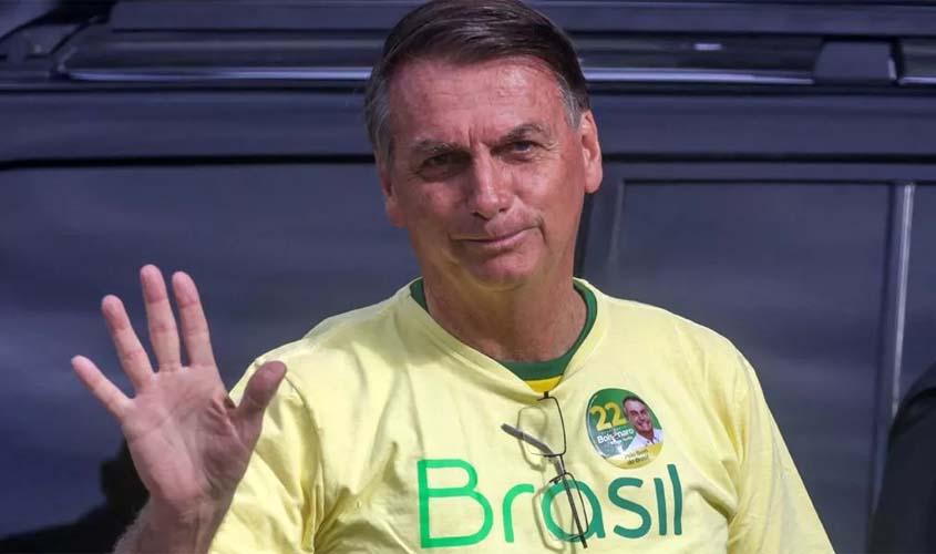 Bolsonaro despede-se da Presidência deixando o país aos pedaços