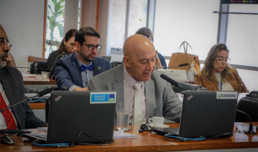 Confúcio Moura destaca importância da Pastoral da Criança no combate à desnutrição e à desidratação