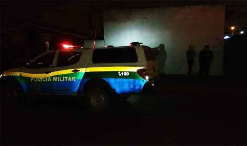 Homem tem a casa invadida e sofre tentativa de homicídio no Jardim Primavera
