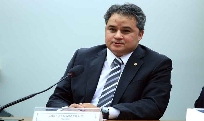 Proposta permite inexigibilidade de licitação para contratação de advogado