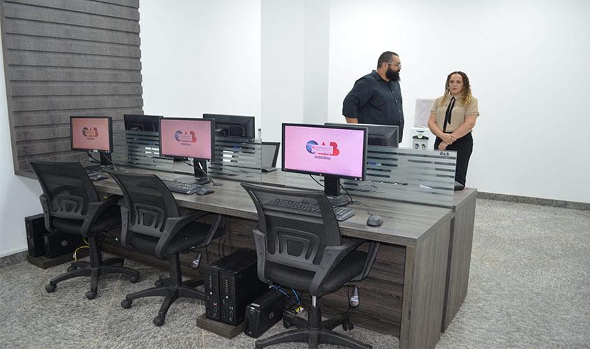 Vice-presidente da OAB Rondônia visita sala de apoio no Fórum Geral