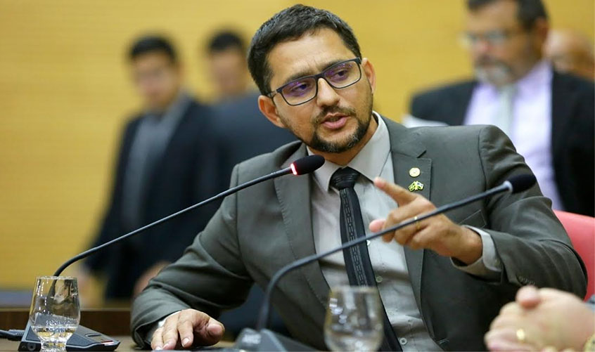 Deputado Anderson quer explicação sobre situação caótica do transporte público de Candeias do Jamari