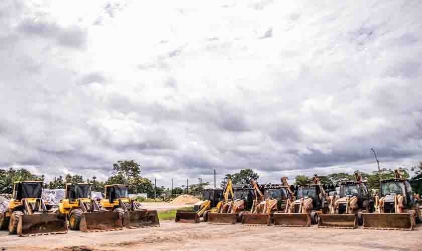Ji-Paraná começa a receber maquinários para o Programa Poeira Zero