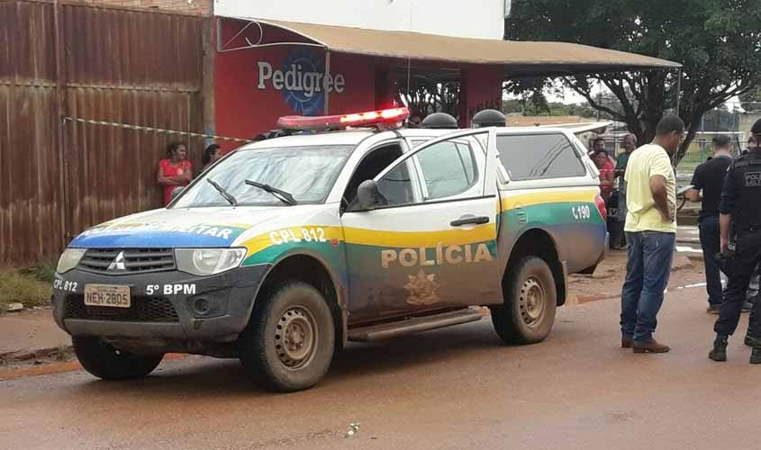 Jovem  é morto com tiro na cabeça e ex-namorada encontra corpo