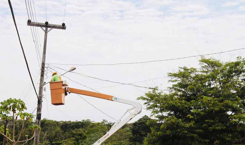 Prefeitura instala quase 500 pontos de luz no bairro Lagoa azul