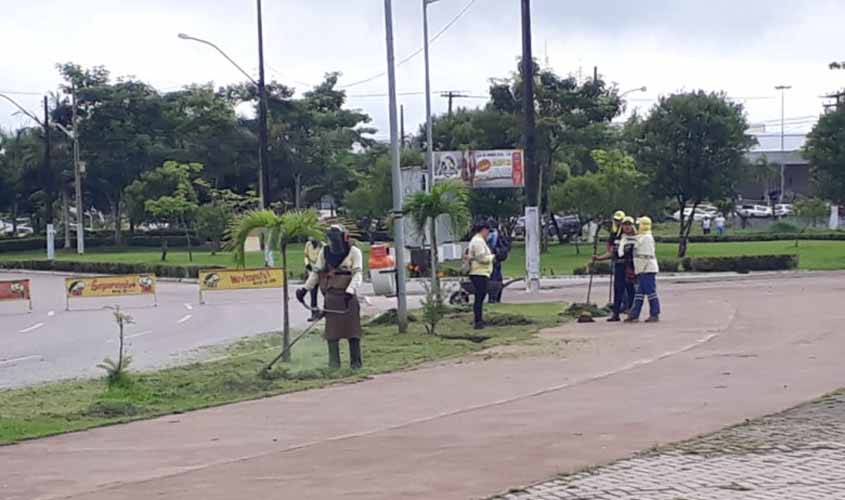 Prefeitura realiza mutirão de limpeza em várias regiões de Porto Velho