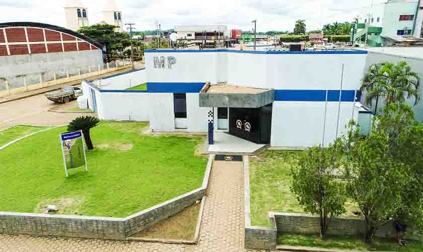 MP obtém liminar que suspende interdição e decreta retorno de aulas presenciais em Escola em Buritis