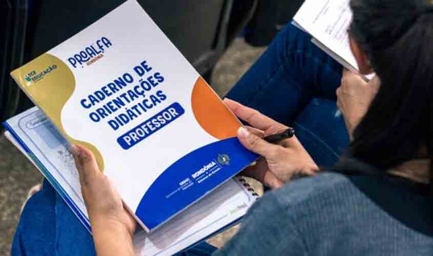 Professores da rede municipal participam de capacitação dos programas PAIC e PROALFA