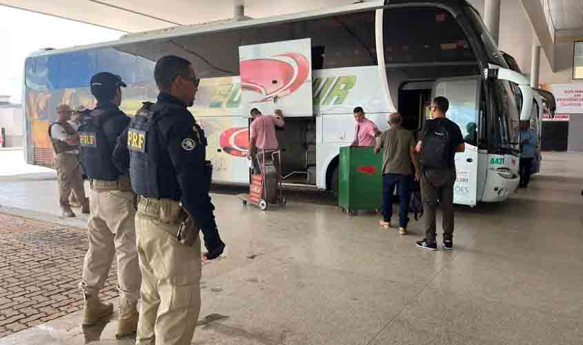 Rodoviária de Porto Velho recebe ação educativa da PRF