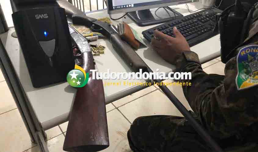Polícia ambiental prende jovem transportando duas armas no distrito de Triunfo