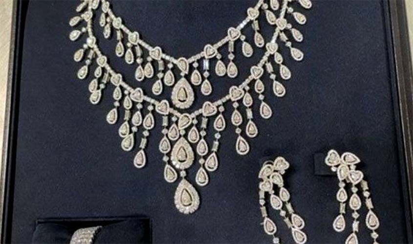 Policia Federal abre inquérito para investigar joias apreendidas