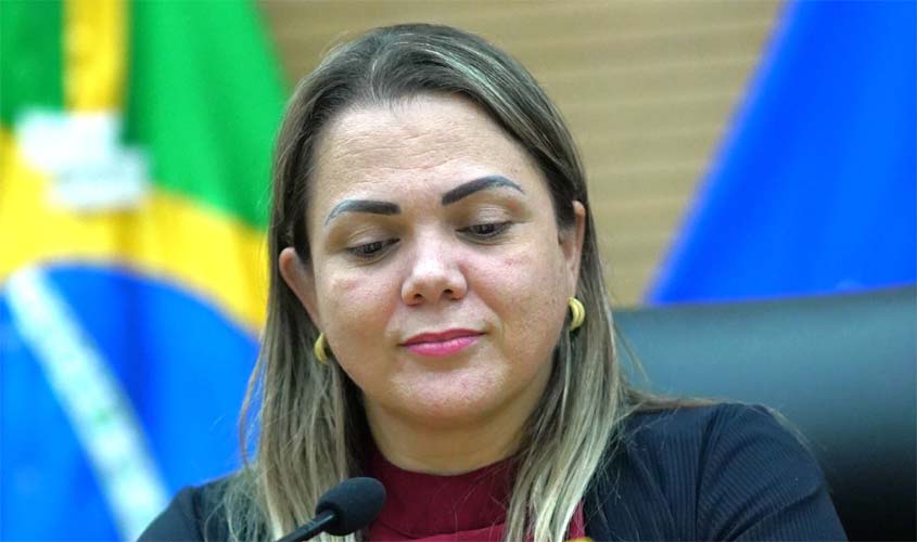 PL de Cláudia de Jesus busca eliminar cobrança por perda de comanda e consumo mínimo