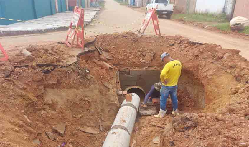 Prefeitura executa serviço de drenagem e construção de boca de lobo na zona Sul de Porto Velho