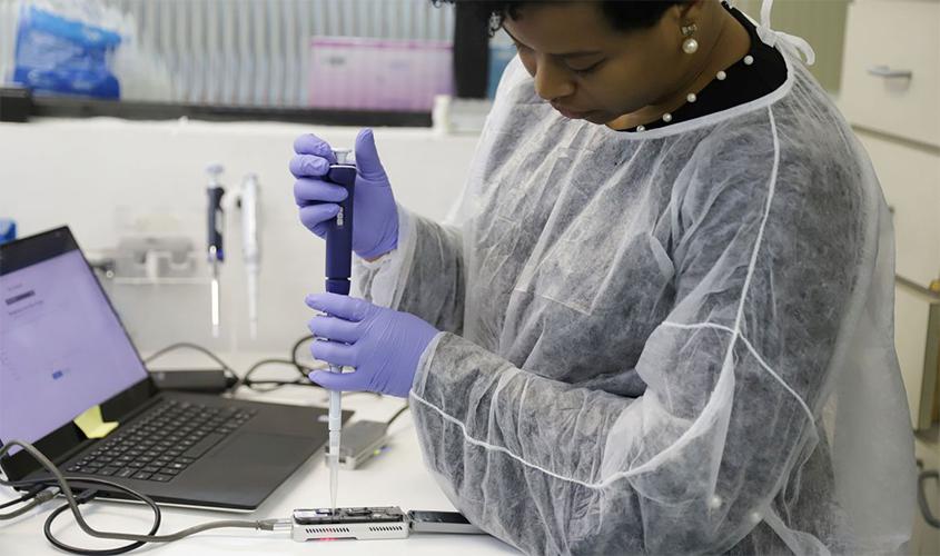 Brasil registra 667 mortes por coronavírus e 13,7 mil casos